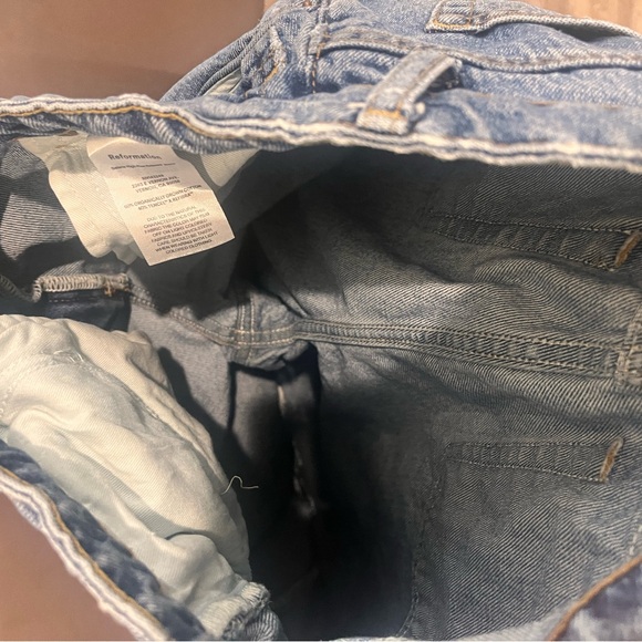 Reformation size 28 wide leg high waisted jeans with distressed ripped knee - Picture 6 of 6